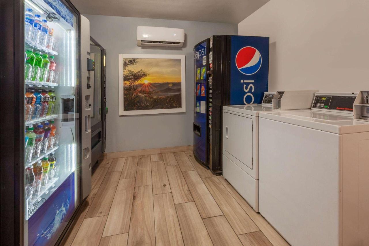 Days Inn By Wyndham Racine/Sturtevant Ngoại thất bức ảnh