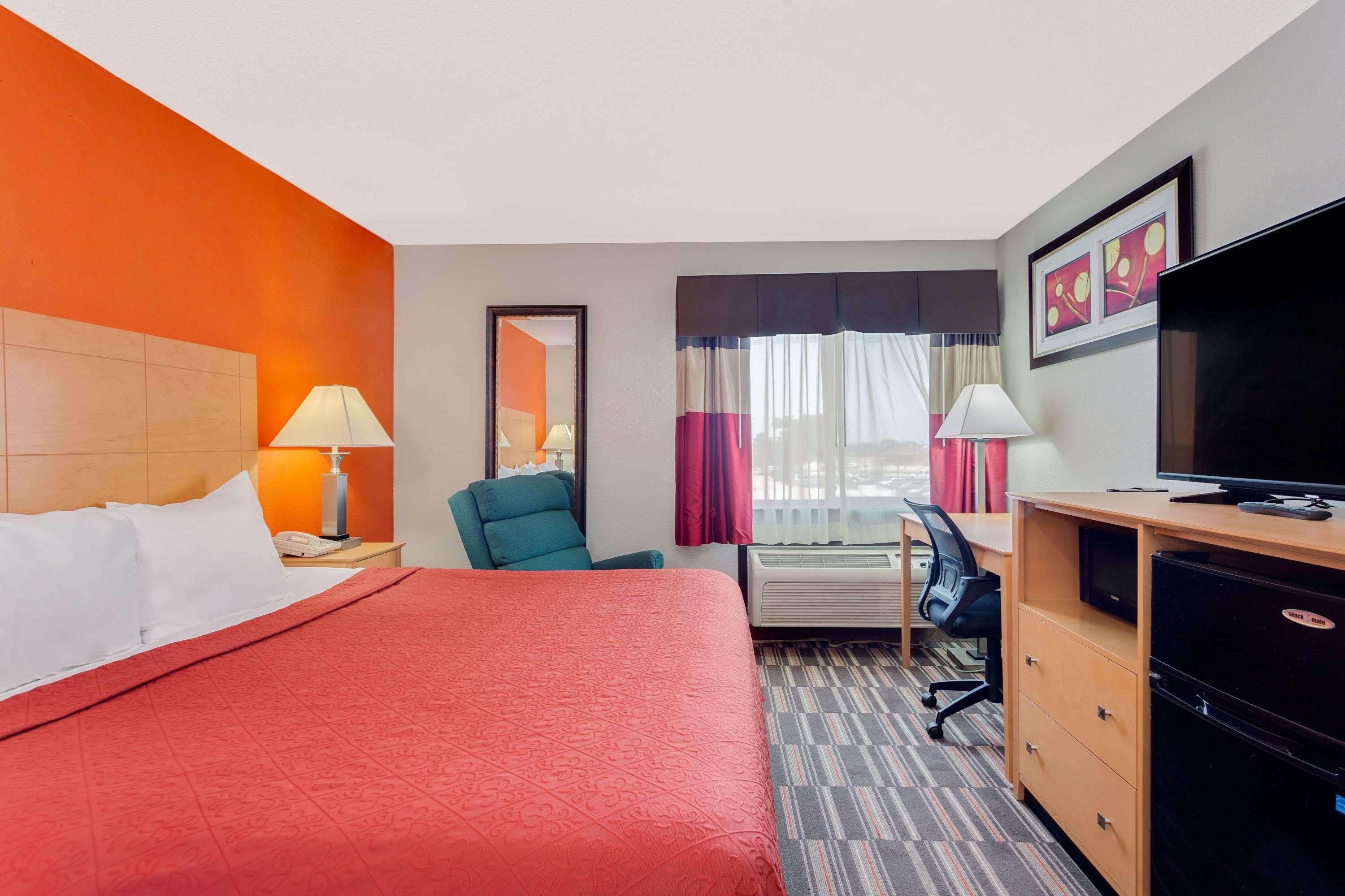 Days Inn By Wyndham Racine/Sturtevant Ngoại thất bức ảnh