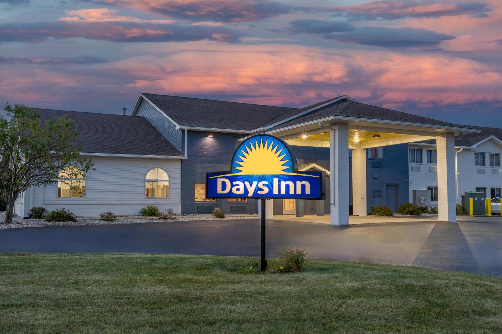 Days Inn By Wyndham Racine/Sturtevant Ngoại thất bức ảnh